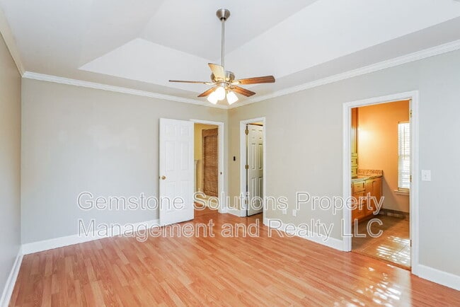 Building Photo - 306 Crooked Oak Ct