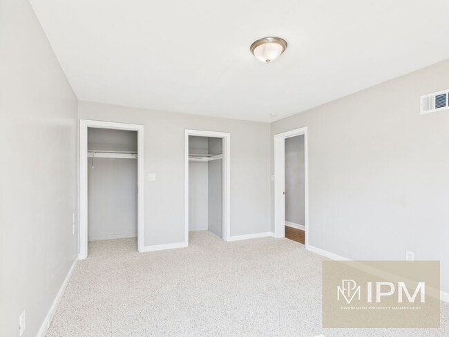 Building Photo - Beautiful Brick Rancher – One-Floor Living in Central York School District!