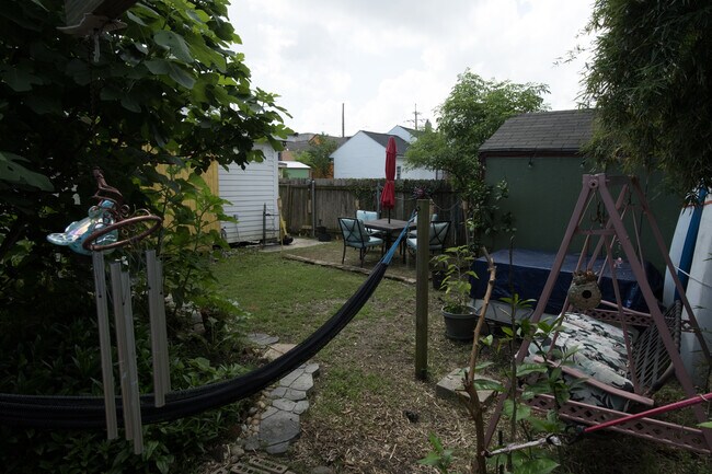 Building Photo - 1116 Mandeville St