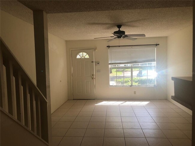 Building Photo - 3375 Fox Hunt Dr