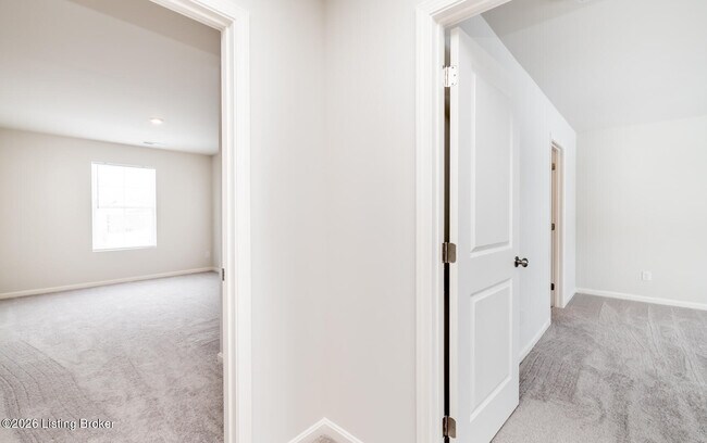 Building Photo - 104 Cool Crk Ct