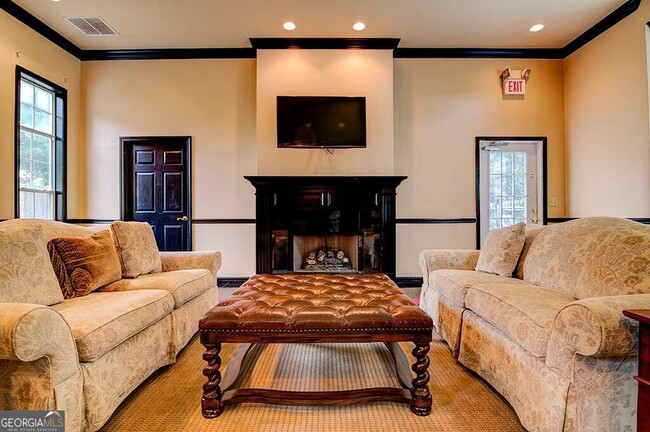 Building Photo - 3636 Habersham Rd NW