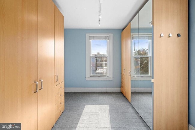 Building Photo - 846 LeCount St