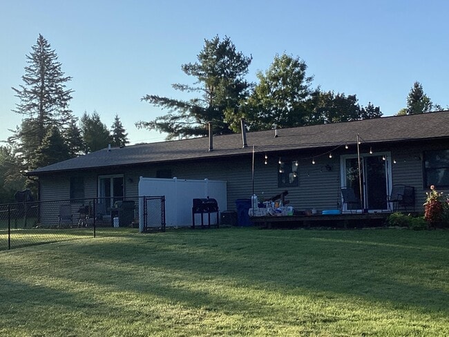 Building Photo - 2344 E Textile Rd