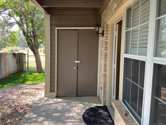 Building Photo - Beautiful 2 bed 2 bath Condo in Centennial