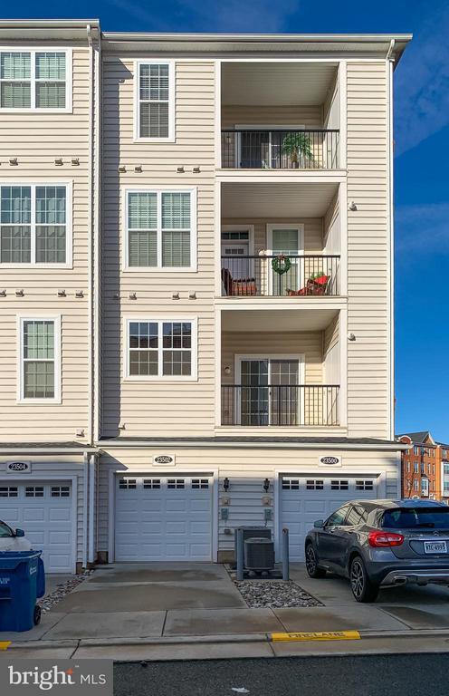 Building Photo - 23502 Belvoir Woods Terrace