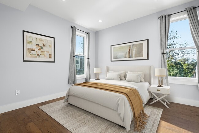 Building Photo - 3850 Washington St