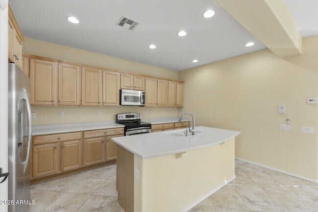 Building Photo - 13516 W Nogales Dr