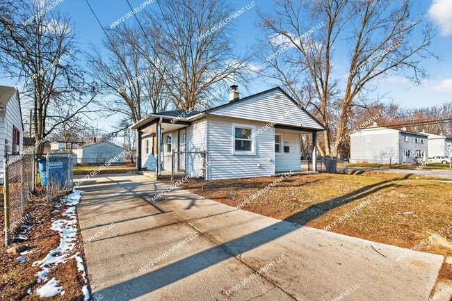 Building Photo - Completely Renovated 2-Bedroom Home in Westland!