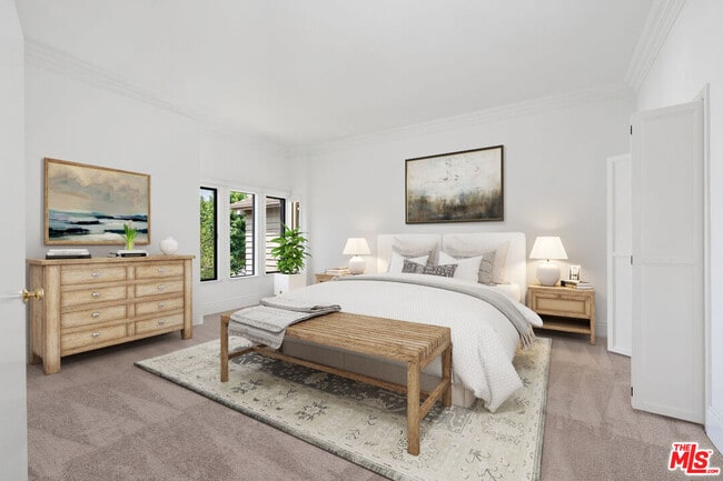 Building Photo - 1347 Avenida de Cortez