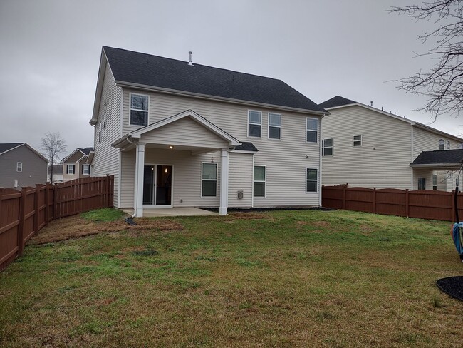 Building Photo - Gorgeous FIVE Bedroom Home in Blythewood SC!