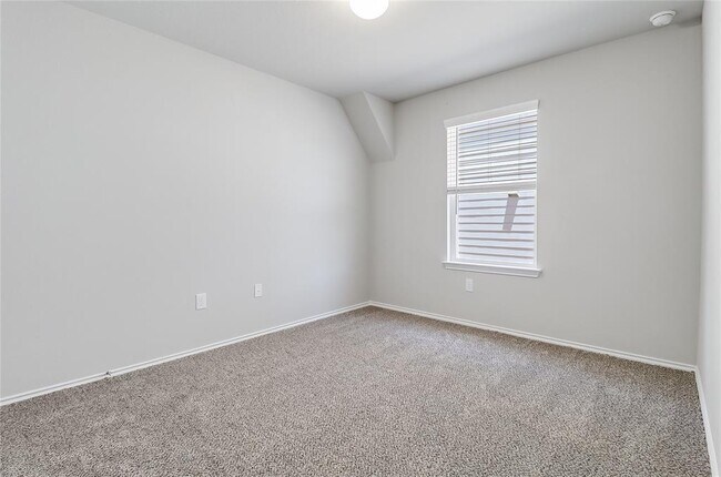 Building Photo - 5021 Sea Salt Dr