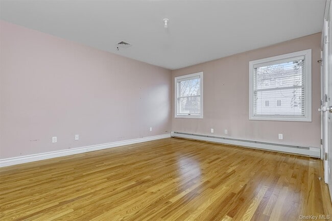 Building Photo - 14 Judith Ln