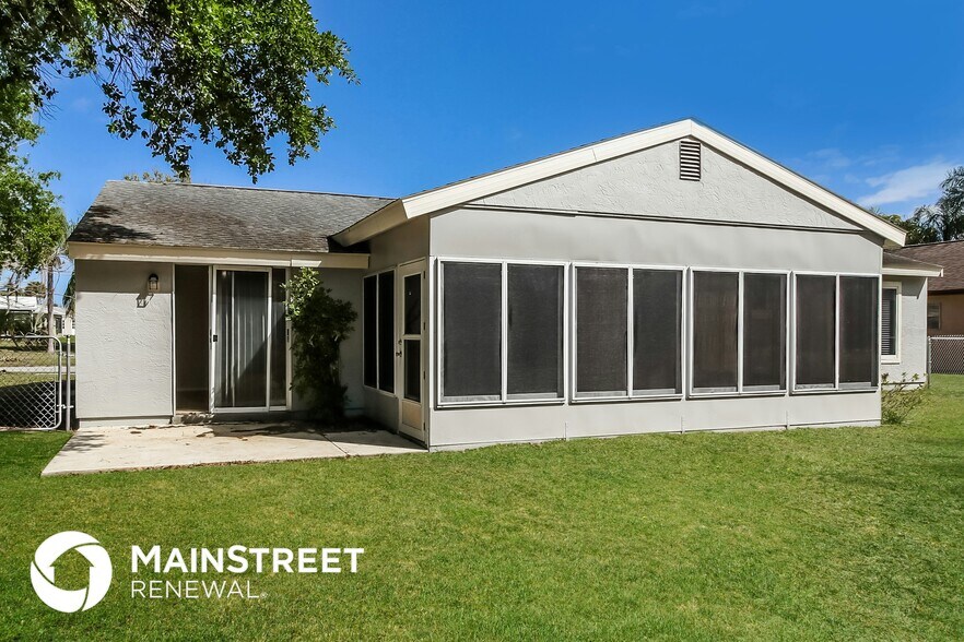 Building Photo - 5142 Escalante Dr