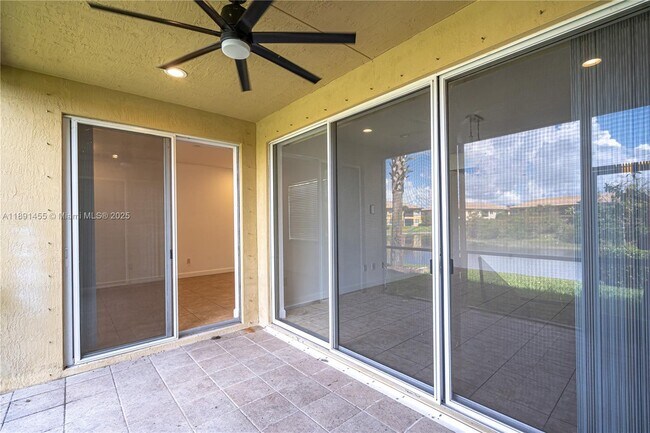Building Photo - 8231 NW 127th Ln