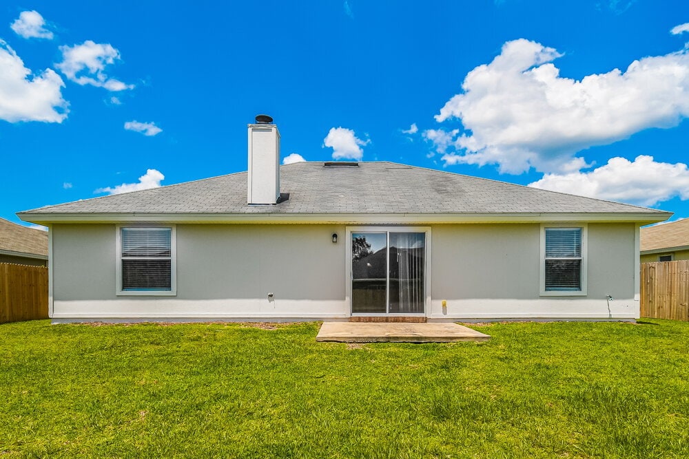 Building Photo - 3720 Arava Dr