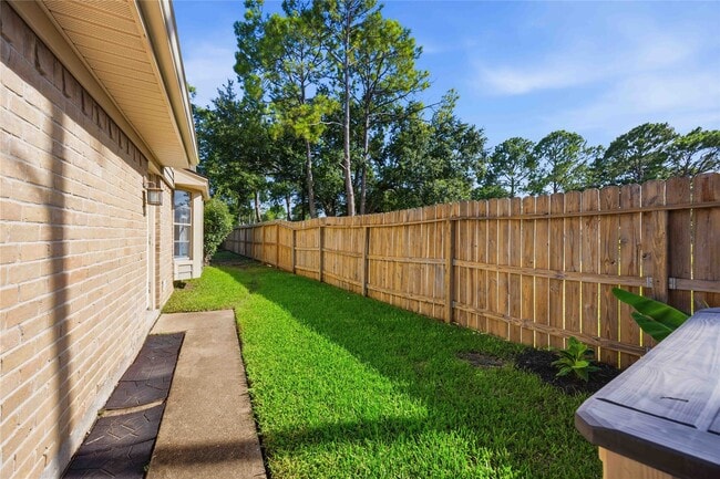 Building Photo - 16202 Mill Point Dr