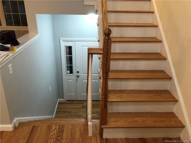 Building Photo - 19 Oak Meadows Dr