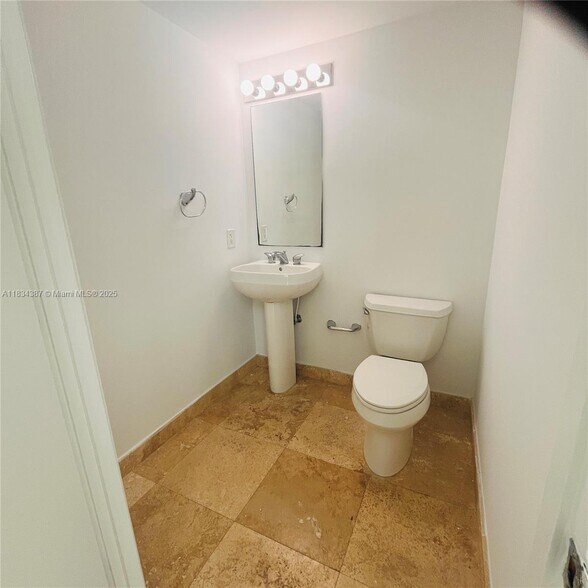Building Photo - 1650 Brickell Ave