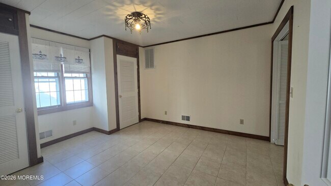 Building Photo - 207 Bay Blvd