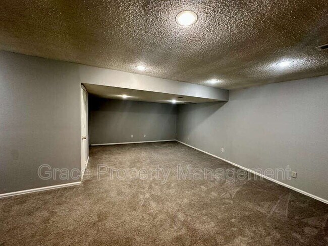 Building Photo - 15941 E Princeton Ave