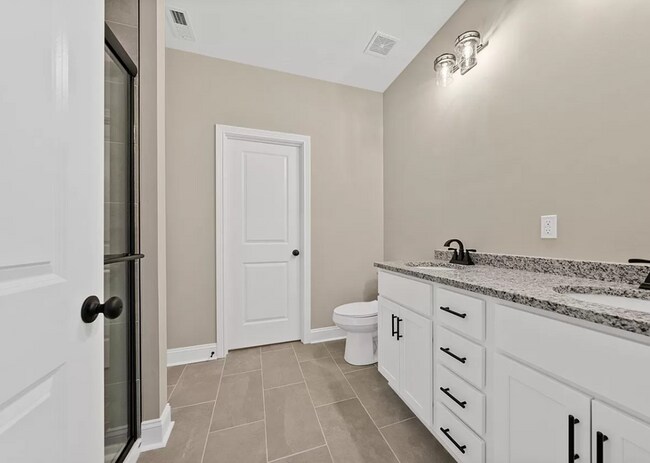 Building Photo - 2785 Cedrus Ave