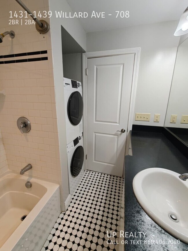 Building Photo - 1431-1439 Willard Ave-708