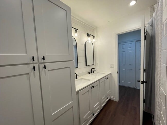 Building Photo - 6600 Warner Ave