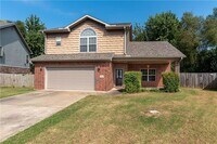 Building Photo - 3 Bedroom Bentonville home for Lease