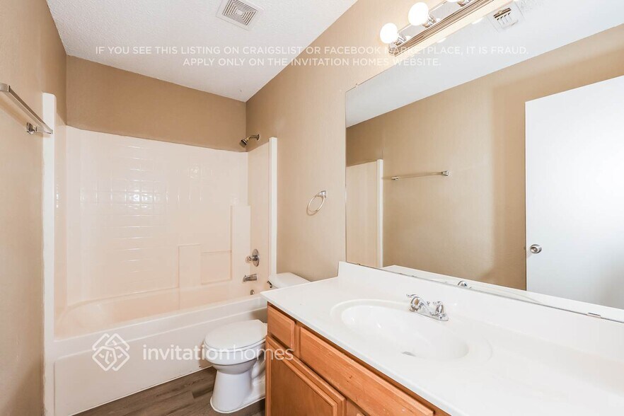 Building Photo - 5813 Northfield Dr