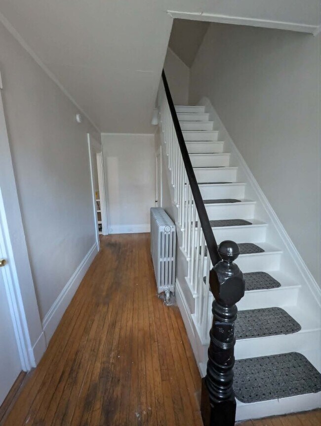 Building Photo - 258 Essex St