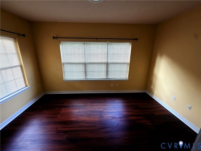 Building Photo - 4620 Twin Hickory Lake Dr