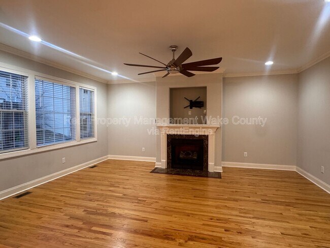 Building Photo - 441 Heritage Village Ln