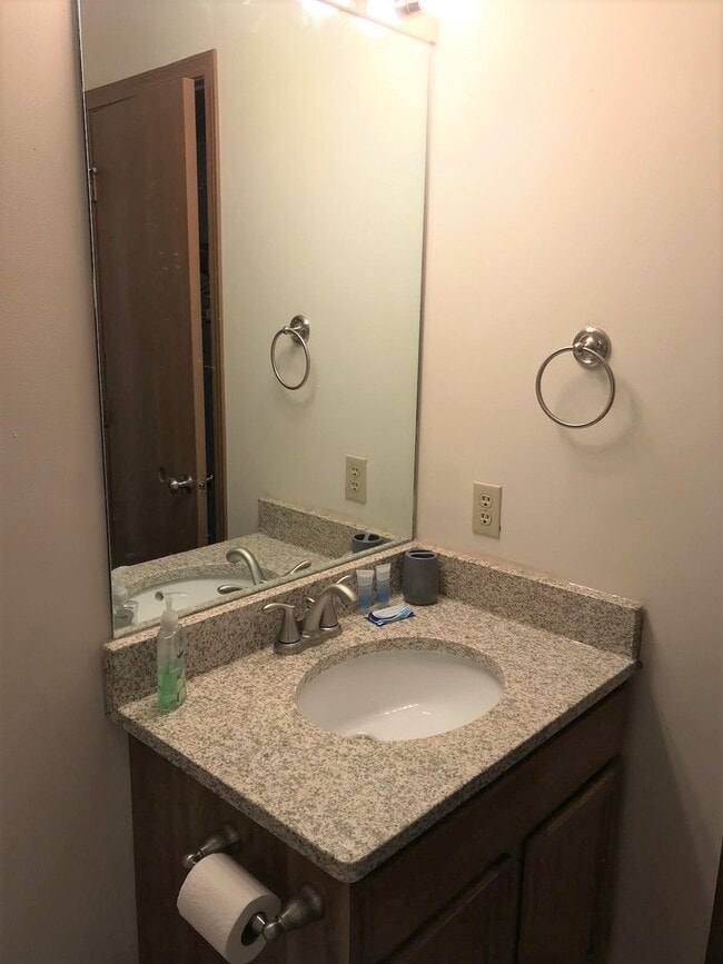 Building Photo - 3BR/2BA on EAST CAMPUS!