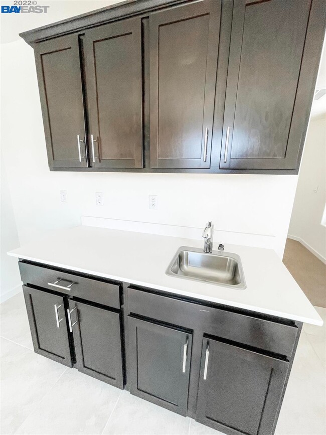 Building Photo - 2280 Craig Ct