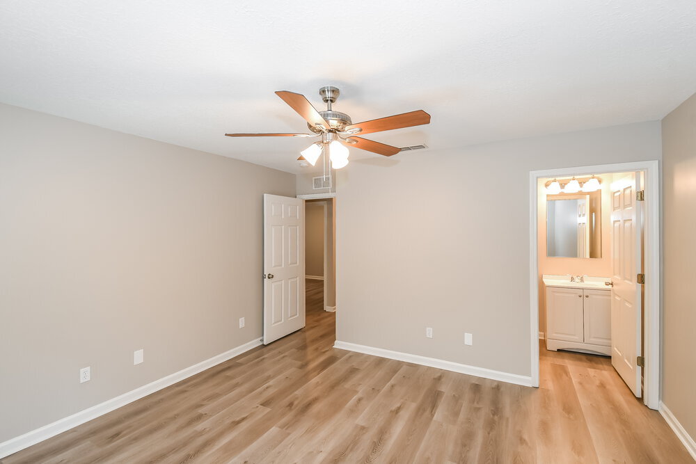 Building Photo - 1233 Homard Pl