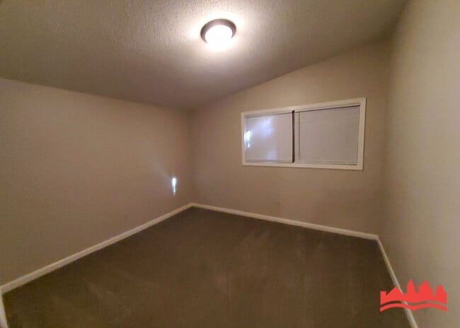 Building Photo - 3442 Knight Rd