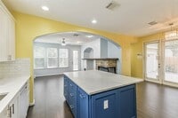 Building Photo - 15 N Flickering Sun Cir