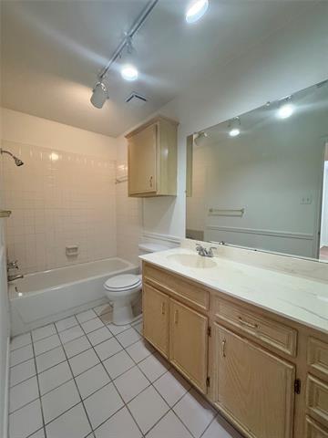 Building Photo - 217 Morene Ave