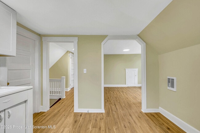 Building Photo - 529 Wheeler Ave