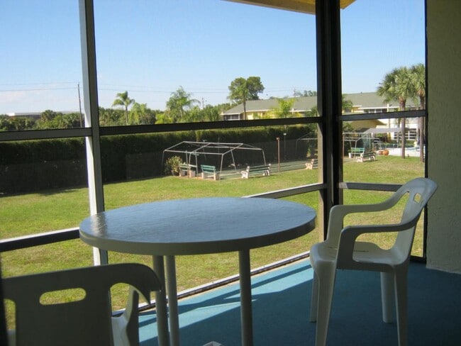 Building Photo - 2440 SE Ocean Blvd