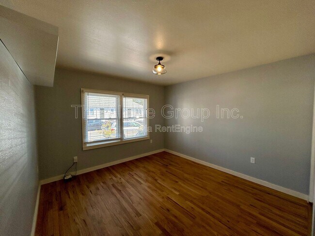 Building Photo - 4831 N Maryland Ave