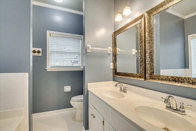 Building Photo - 4441 McManus Ct