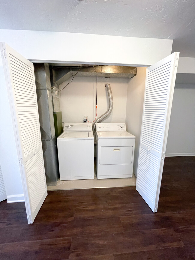 Basement Washer and Dryer - 5507 Fiesta Ln