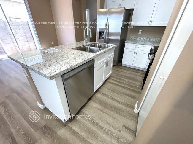 Building Photo - 5319 W Fulton St