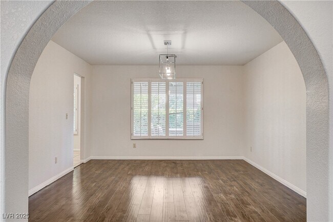 Building Photo - 9405 Mast Dr