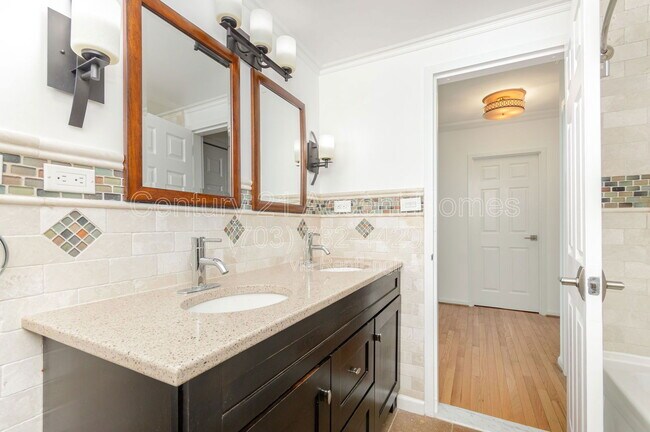 Building Photo - 3701 S George Mason Dr