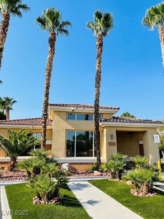 Building Photo - 1050 E Cactus Ave