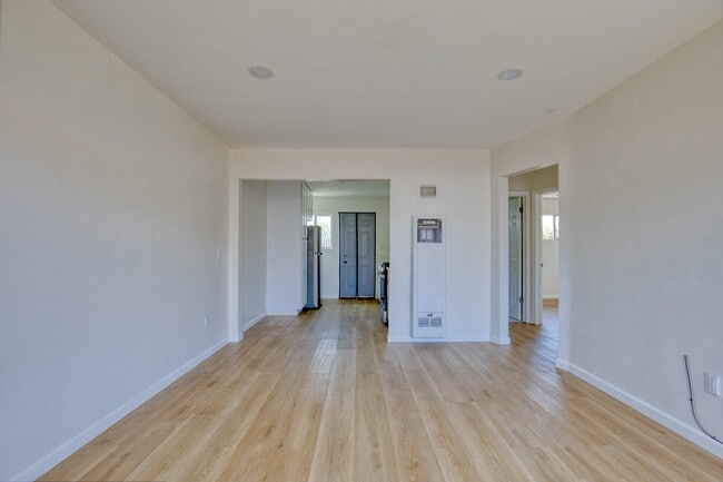 Building Photo - 315 E 29th St