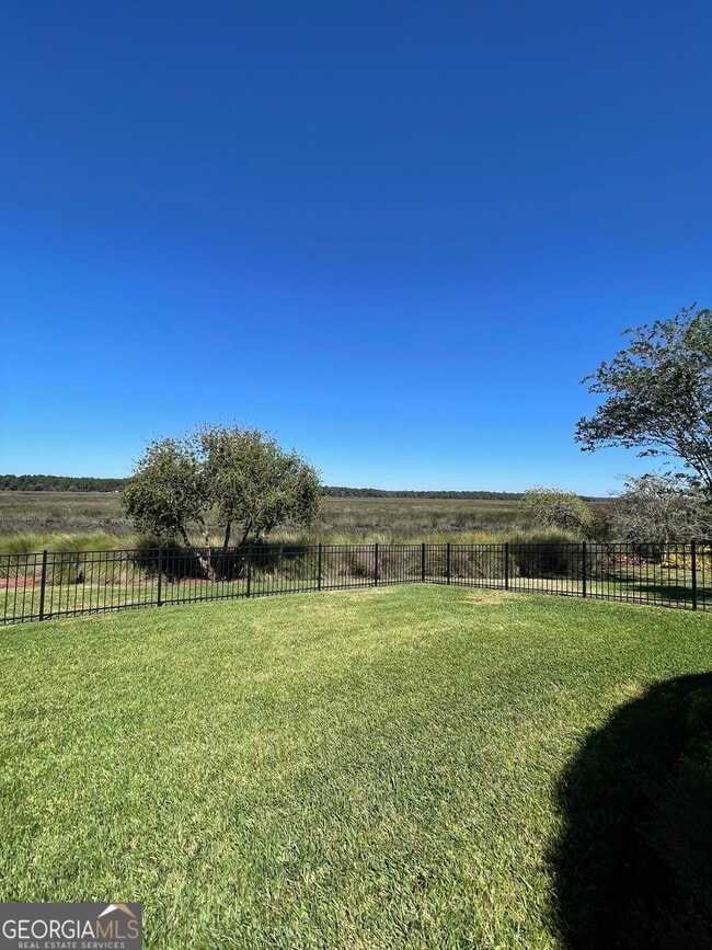 Building Photo - 208 Serpentine Dr